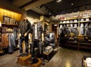 dicas-para-decorar-uma-loja-de-roupas-1 Créditos: construcaoedesign.com
