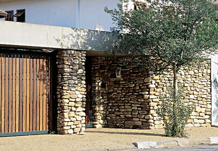 Muros de casas com pedras decorativas - Decorando Casas